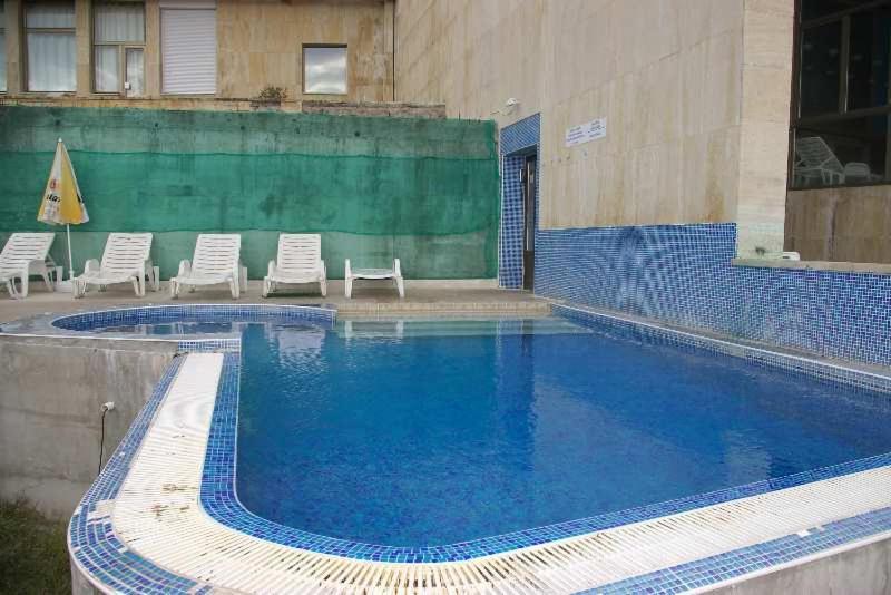 Hotel Saint Vrach 桑丹斯基 外观 照片