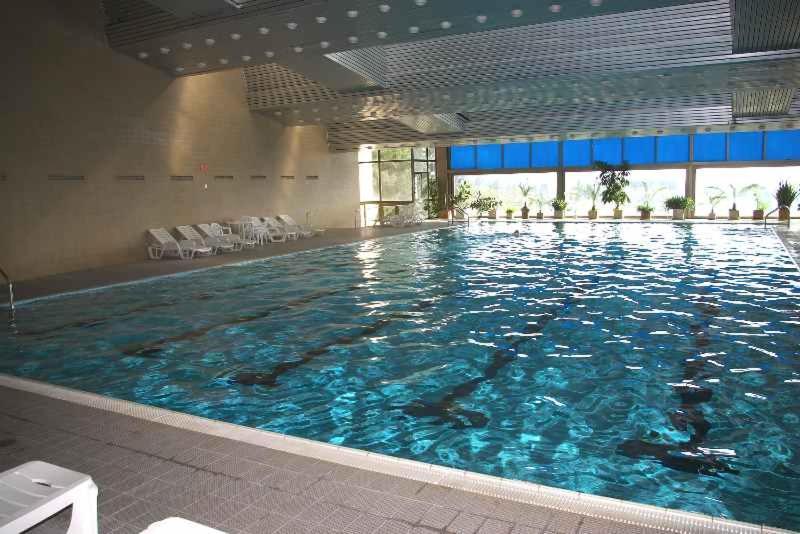 Hotel Saint Vrach 桑丹斯基 外观 照片