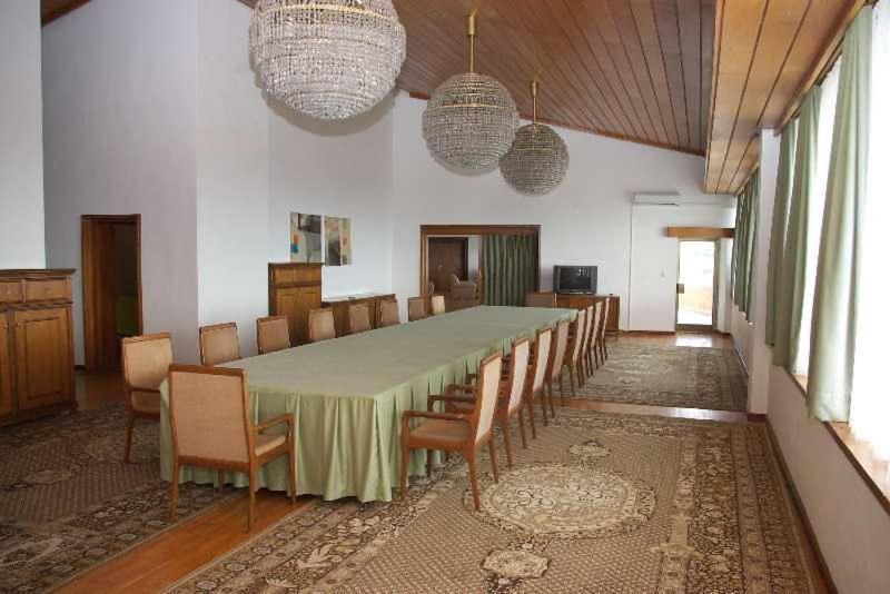 Hotel Saint Vrach 桑丹斯基 外观 照片